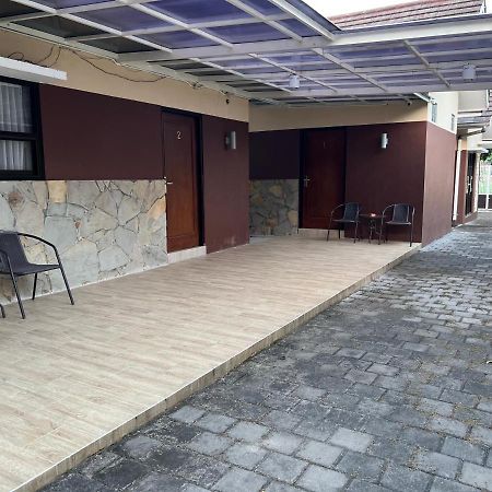 Appartamento Casa Familia Syariah Sleman  Esterno foto