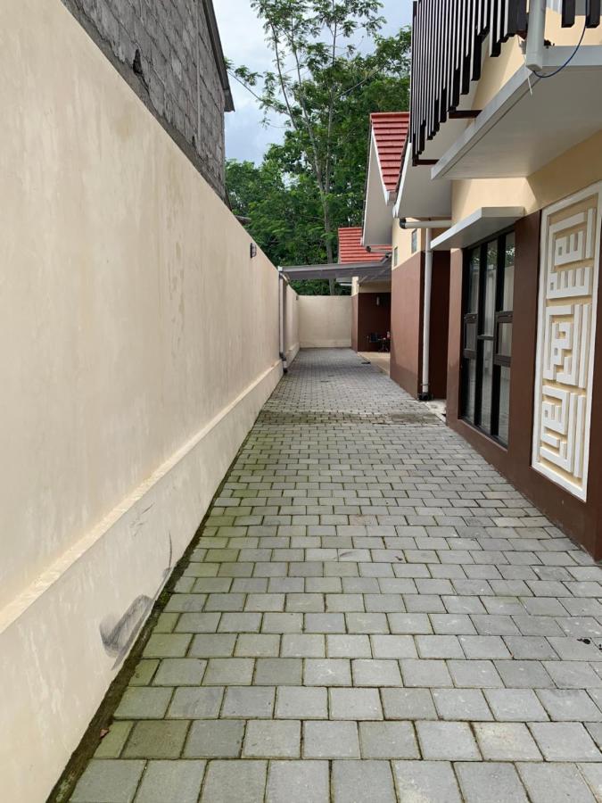 Appartamento Casa Familia Syariah Sleman  Esterno foto
