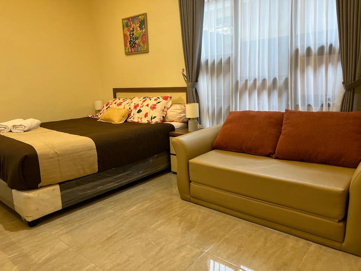 Appartamento Casa Familia Syariah Sleman  Esterno foto