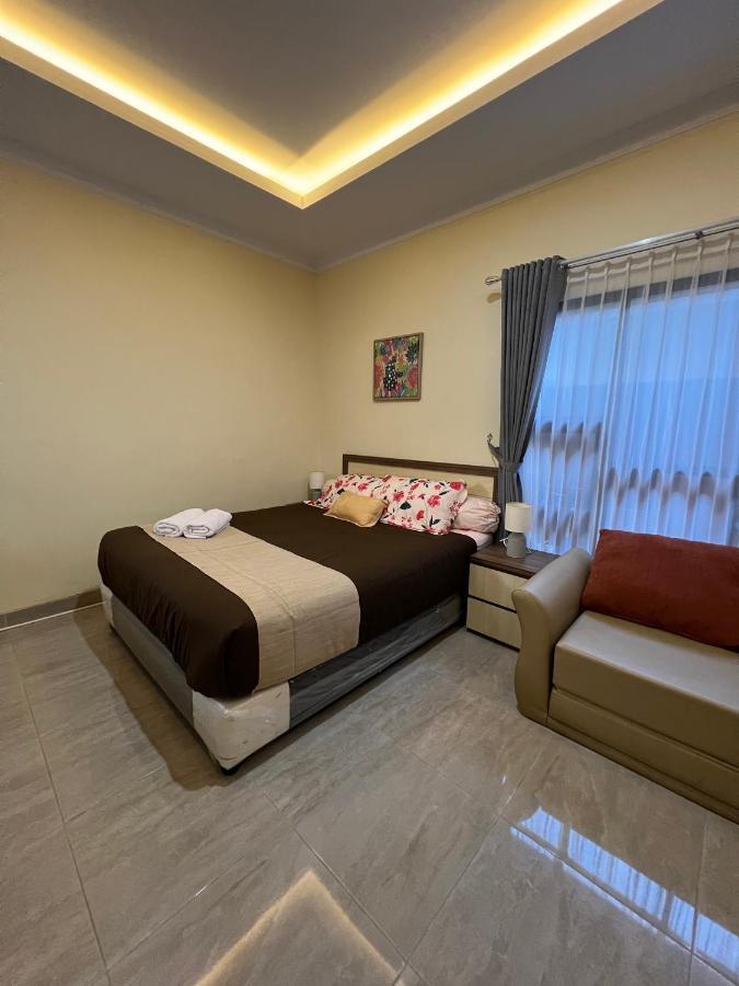 Appartamento Casa Familia Syariah Sleman  Esterno foto